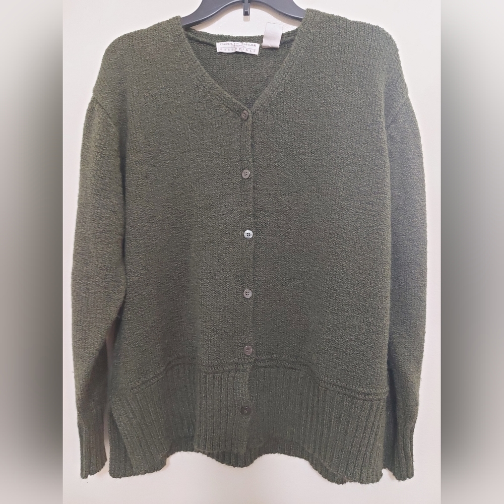 Vintage Carolyn Taylor womens green knit cardigan